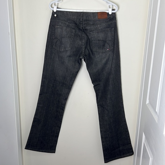 Tommy Hilfiger Relaxed Cameron Lowrise Bootcut Jeans Size 27 - Picture 9 of 15